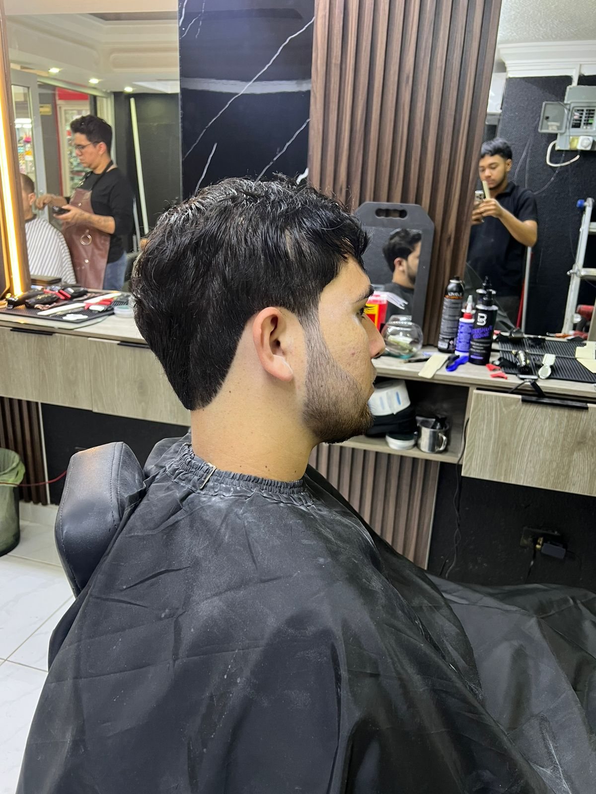 Barba y afeitado en Barbería Caballero, Guamúchil
